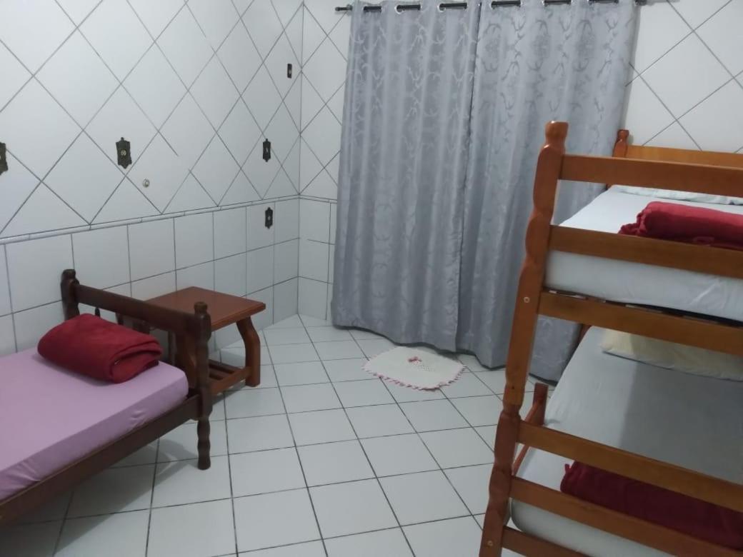 Hostel Germanica Жоїнвіль Екстер'єр фото